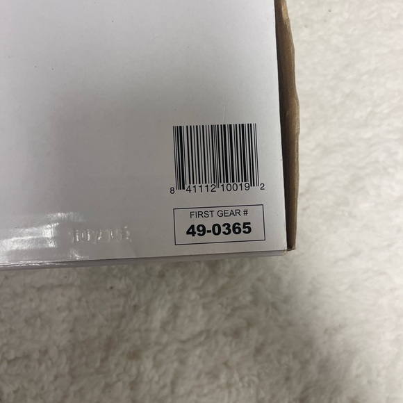 2015 First Gear Speedway NIB Vintage International D-2 Pickup 1:25 Scale - Picture 3 of 5